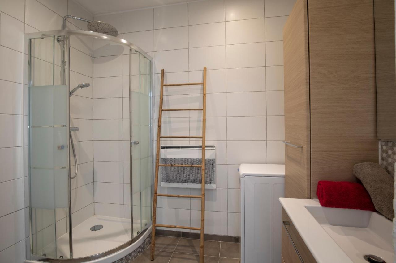 Avec Piscine Apartment